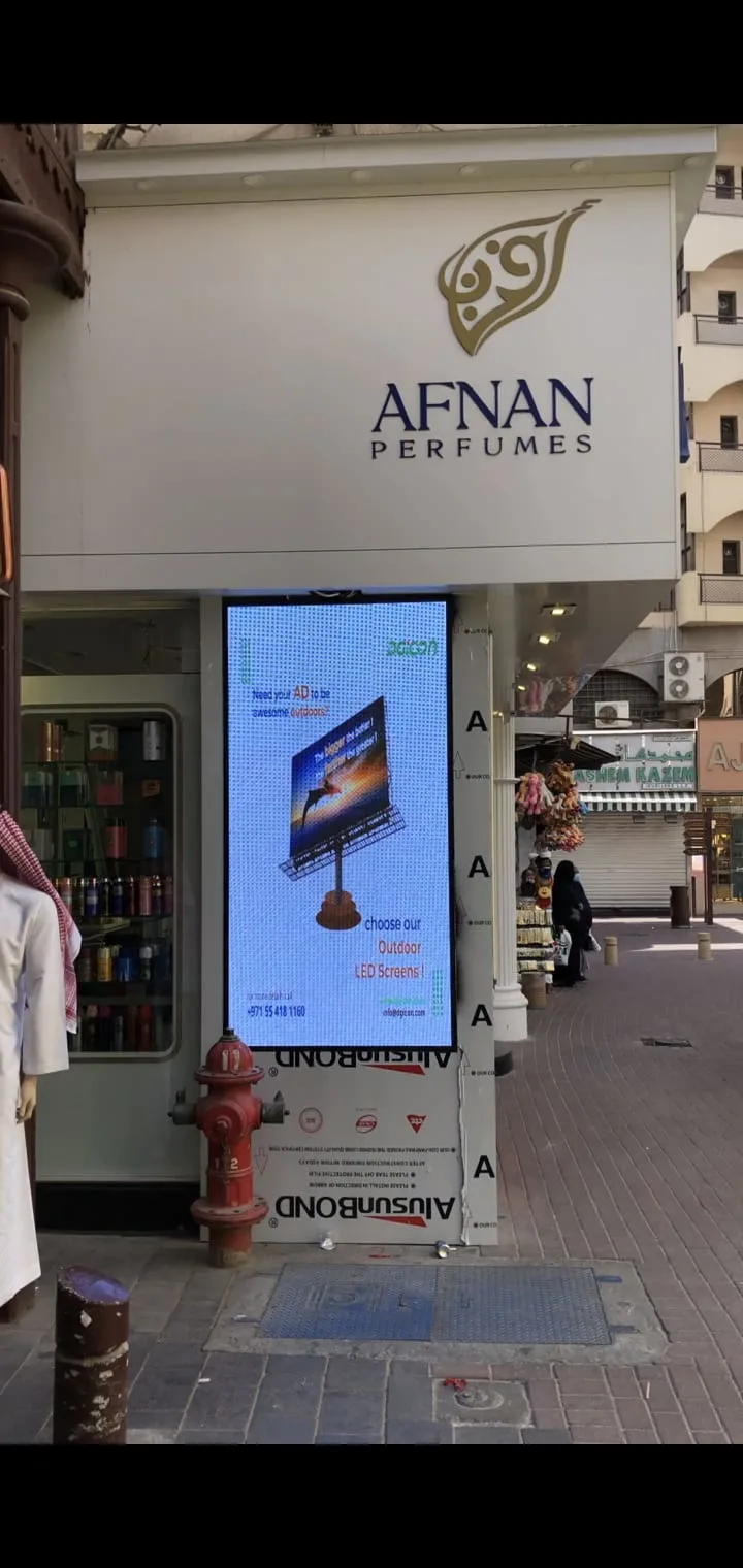 LED suppliers UAE advertisement displayed on video wall