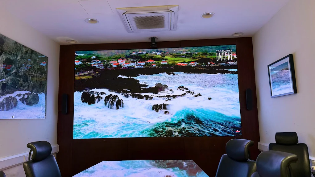 Wall-mounted LED screen in meeting room