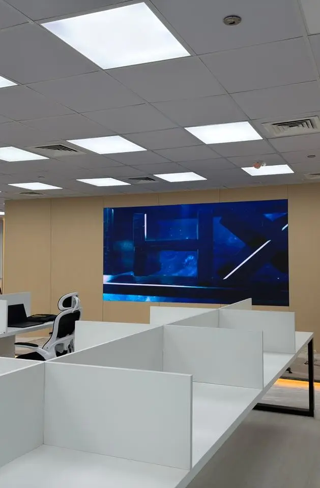 DGICON digital signage display screen installed in office